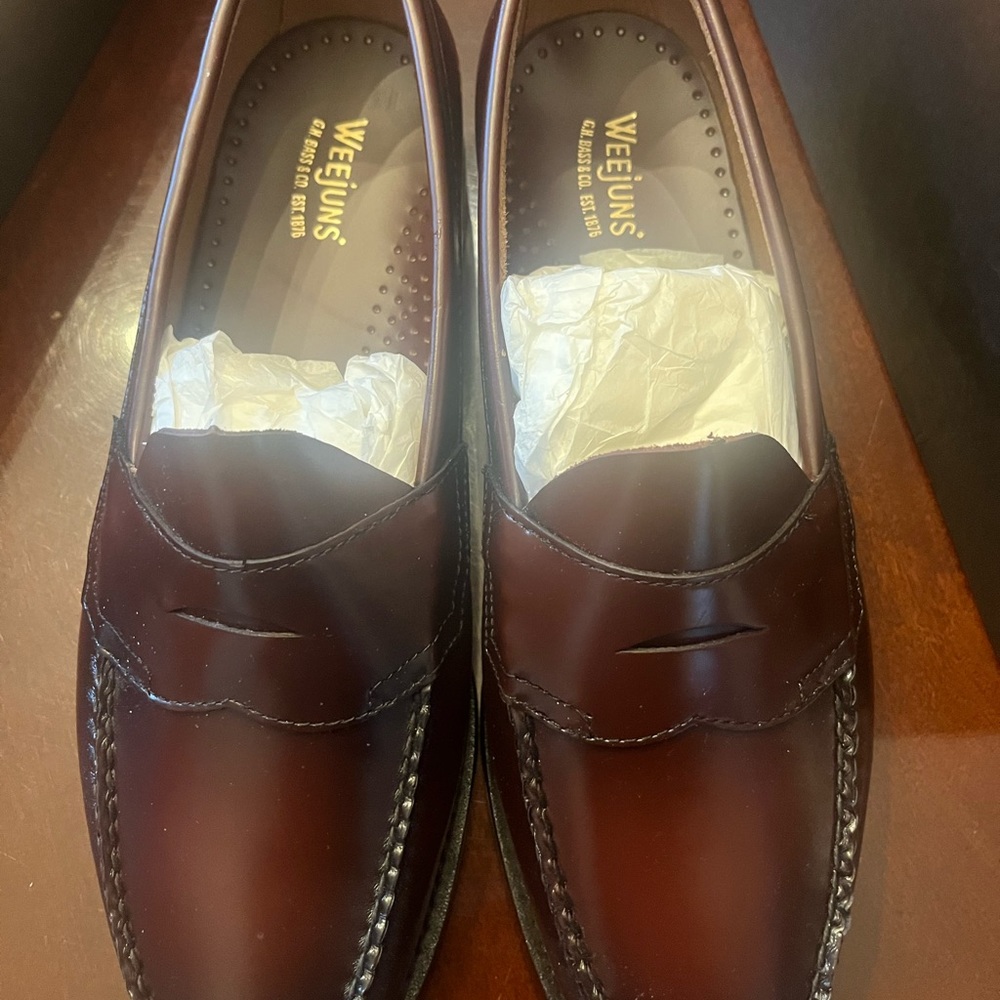 Bass men’s loafers